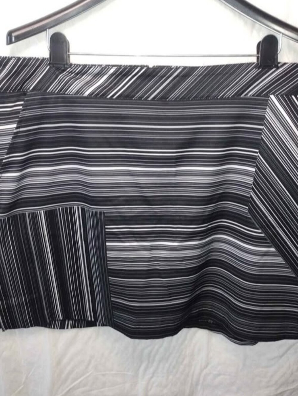 Lady Hagen Empower Collection Variegated Stripe Golf Skort. Size 14